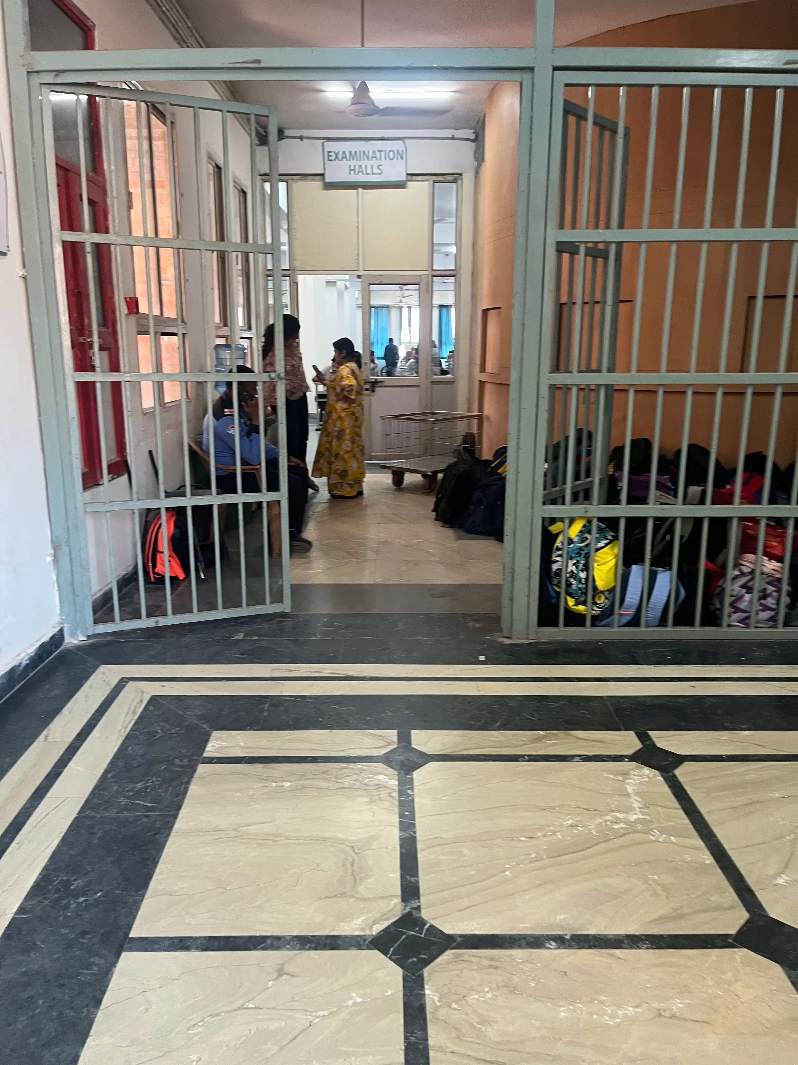 Sharda University, School of Dental Sciences Greater Noida Academic Building photo 6